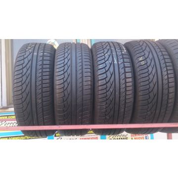 225/60/18 BRIDGESTONE 104W