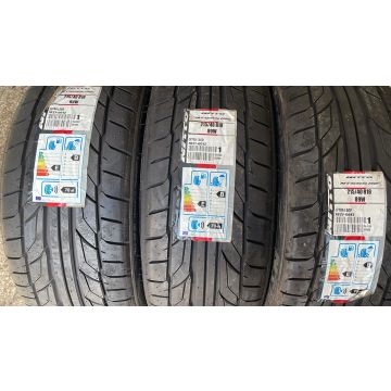 215/40/18 NITTO 89W
