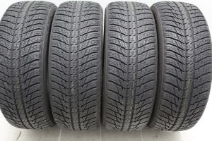 225/55R18  NOKIAN 102H