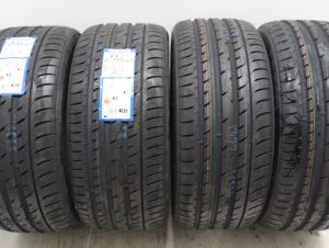 265/30/19 TOYO 93Y