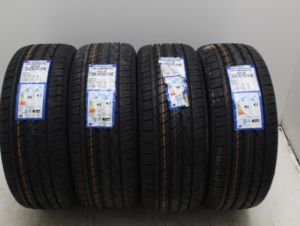 215/65/15 TOYO 90V