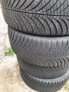 215/55/17 MICHELIN 98V