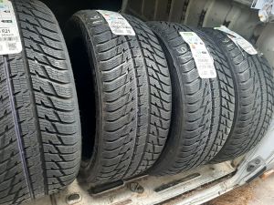 275/40/21 NOKIAN 107V