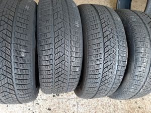 255/55/18  PIRELLI 109V