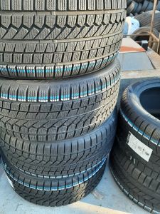 225/55/18 TOYO 102V