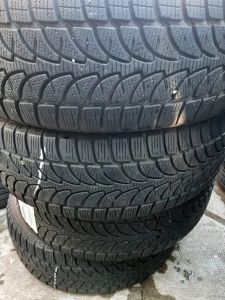 225/60/18 BRIDGESTONE 100H