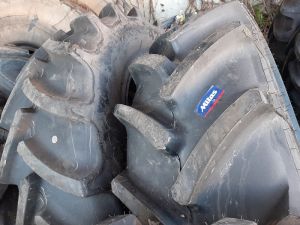 420/70/20 MITAS 70T