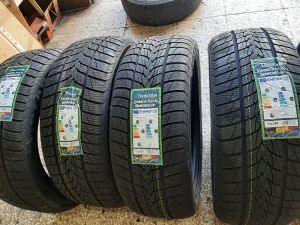 235/50/19 TRISTAR 103V