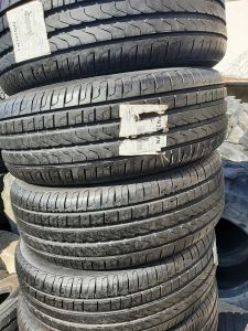 215/65/19  PIRELLI 99 V