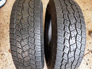 225/75/16 TOYO 110/107Q