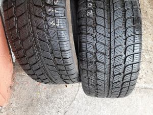 255/60/18 MICHELIN 112V