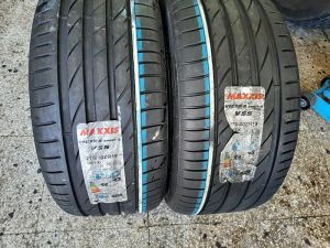 275/40/19 MAXXIS 105Y