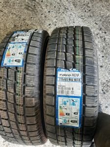 215/65/16C 109/107R TOYO