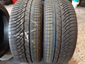 225/40/19 MICHELIN 93W