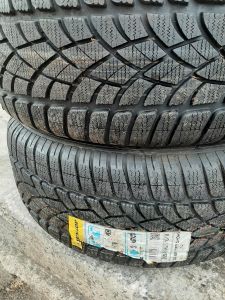 255/45/20 DUNLOP
