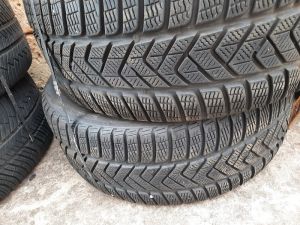 255/45/19 PIRELLI 100V