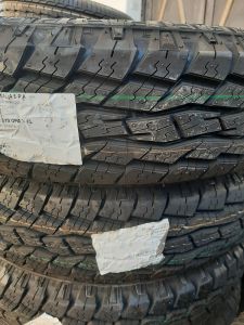 225/75/16 TOYO 104T