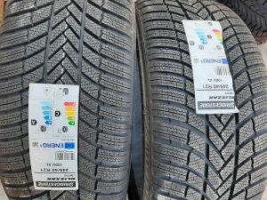 245/40/21 BRIDGESTONE 100V