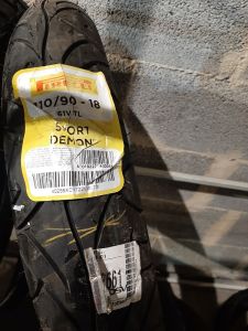 110/90/18 PIRELLI 61V