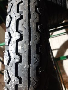 3.00/18 DUNLOP 47S