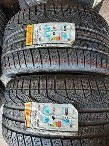295/30/20 PIRELLI 101W