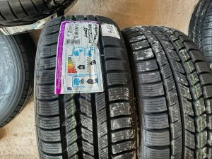 215/40/18 NEXEN 98V