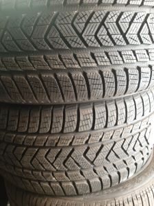 235/50/20 PIRELLI 104V