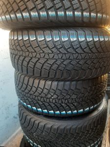 195/60/16 BRIDGESTONE 89H