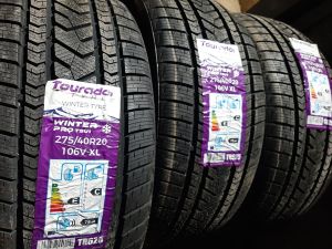 275/40/20 TOURADOR 106V