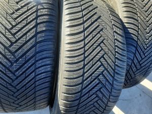 215/55/17 TRISTAR 98V