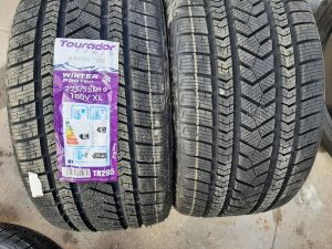 275/35/19 TOURADOR 100V