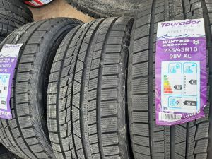 235/45/18  TOURADOR  98V