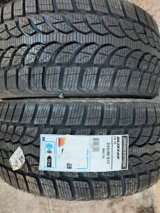 245/40/17  BRIDGESTONE 95V