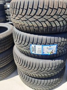 225/50/18 TOYO 95W