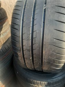 285/30/18 MICHELIN 97Y