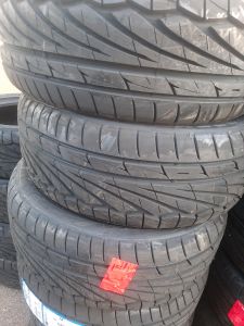 215/45/15 TOYO 85V
