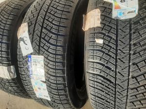 255/55/19 MICHELIN 111V