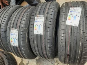235/55/17  HANKOOK 103V
