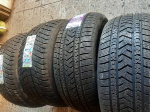 285/45/19 - 255/50/19 NOKIAN - TOURADOR 111V - 107V