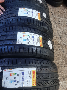 235/60/18  PIRELLI 107W