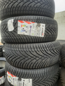 225/60/17   KLEBER 99H