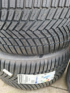255/40/19 BRIDGESTONE 100V