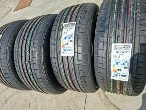 255/55/18  BRIDGESTONE 109Y