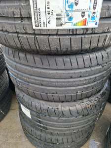 265/45/18 BRIDGESTONE 101Y