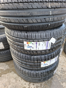 235/55/17 MICHELIN 99V
