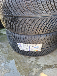 255/35/20 MICHELIN 97W