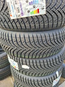 195/60/16 HANKOOK 89H