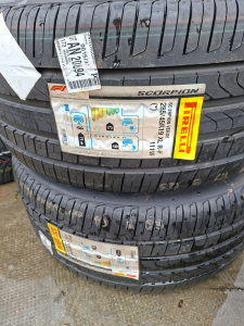 285/45/19 PIRELLI 111V