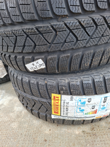 205/40/17  PIRELLI 84H