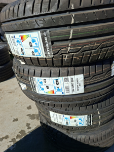 205/45/17  DUNLOP 